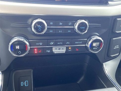 Certified 2021 Ford F150 XLT w/ Equipment Group 302A High image 60