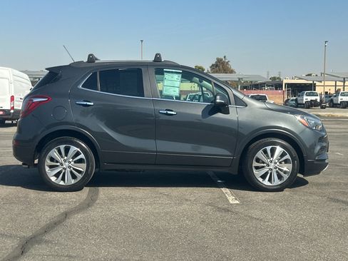Used 2018 Buick Encore Preferred image 3