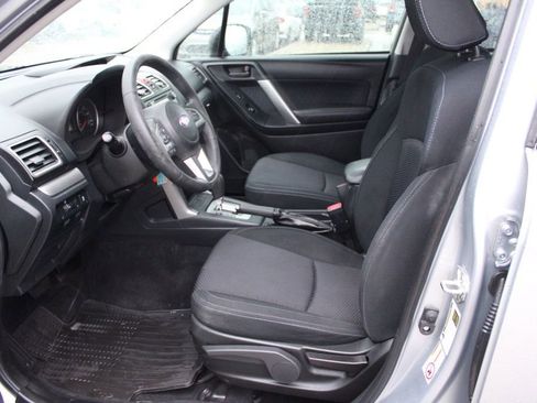 Used 2018 Subaru Forester 2.5i w/ Alloy Wheel Package image 16