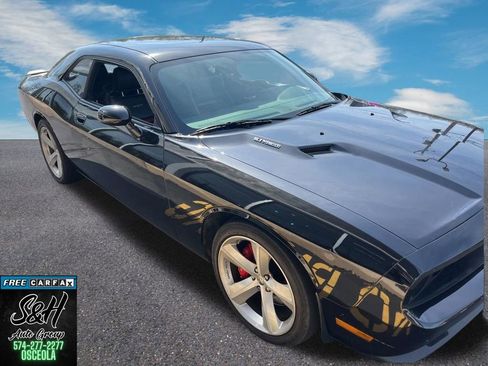 Used 2010 Dodge Challenger SRT8 w/ SRT Option Group II image 10