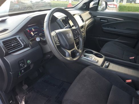 Used 2022 Honda Pilot Sport image 16