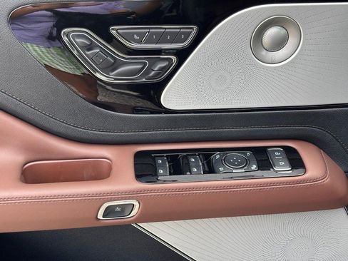 New 2026 Lincoln Aviator Reserve AWD/4WD image 16