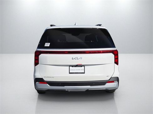 New 2026 Kia Carnival EX image 7