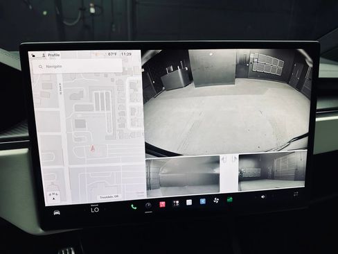 Used 2022 Tesla Model X Plaid AWD/4WD image 36