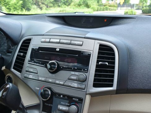 Used 2009 Toyota Venza AWD image 23