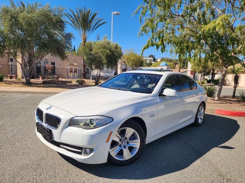 Used 2013 BMW 528i Sedan RWD image 36