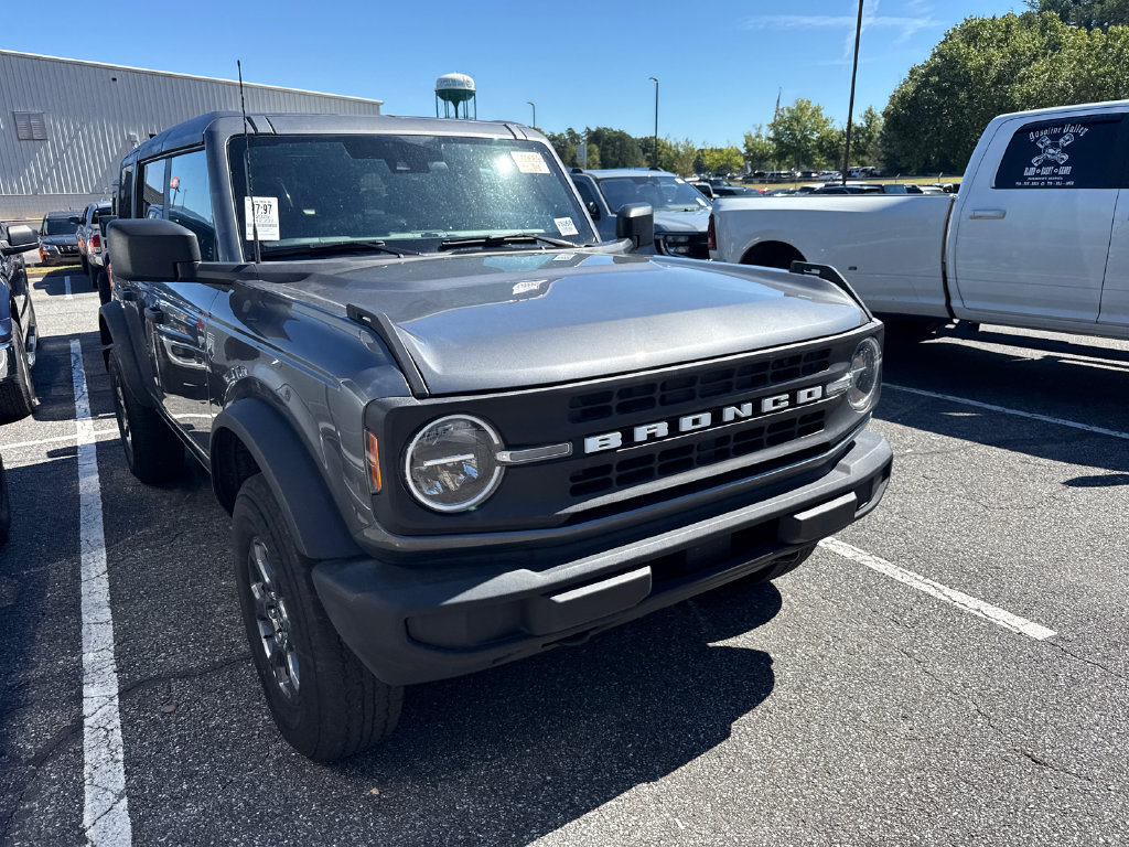 Used 2025 Ford Bronco Big Bend AWD/4WD image 2