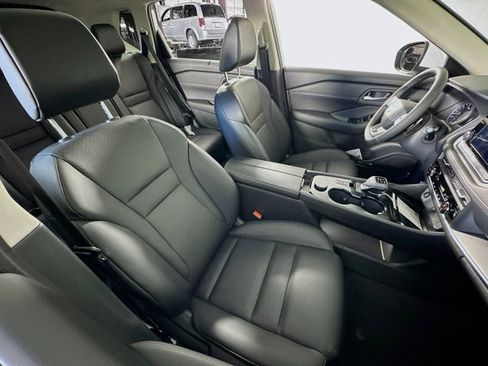 New 2026 Nissan Rogue SV image 30