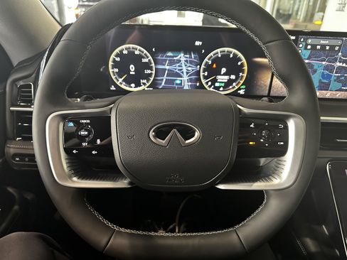 New 2026 INFINITI QX80 Luxe image 20