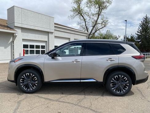 New 2026 Nissan Rogue Platinum image 2