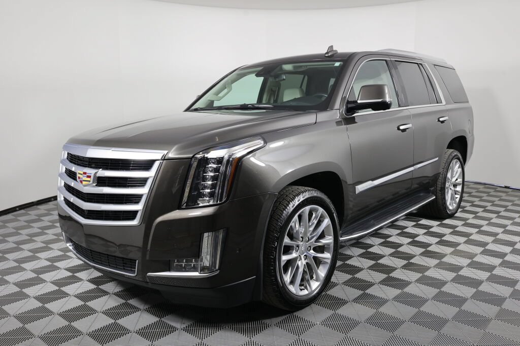 Used 2020 Cadillac Escalade Luxury AWD/4WD image 5