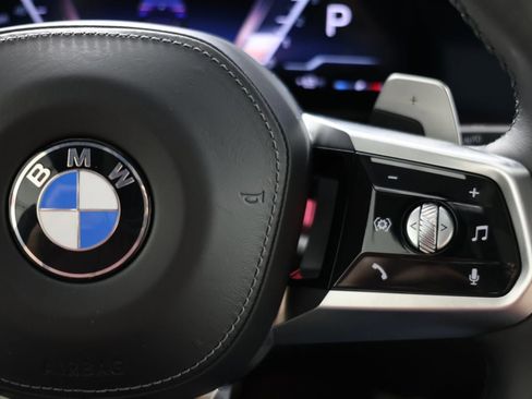 Used 2023 BMW 760i xDrive image 26