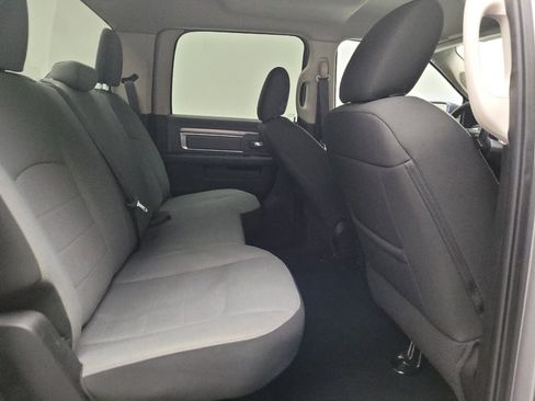 Used 2022 RAM 1500 Classic SLT AWD/4WD image 19