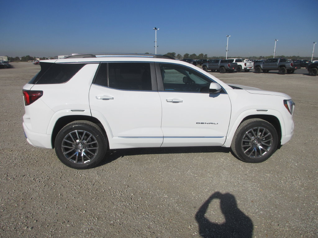 New 2027 GMC Terrain Denali AWD/4WD image 3