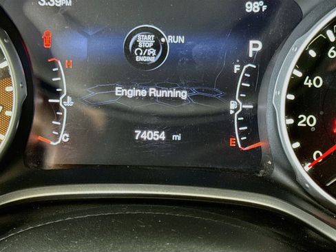 Used 2018 Jeep Compass Latitude w/ Popular Equipment Group AWD/4WD image 18