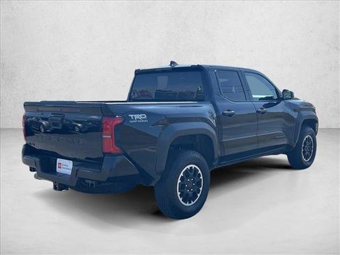 Used 2025 Toyota Tacoma TRD Off-Road image 5