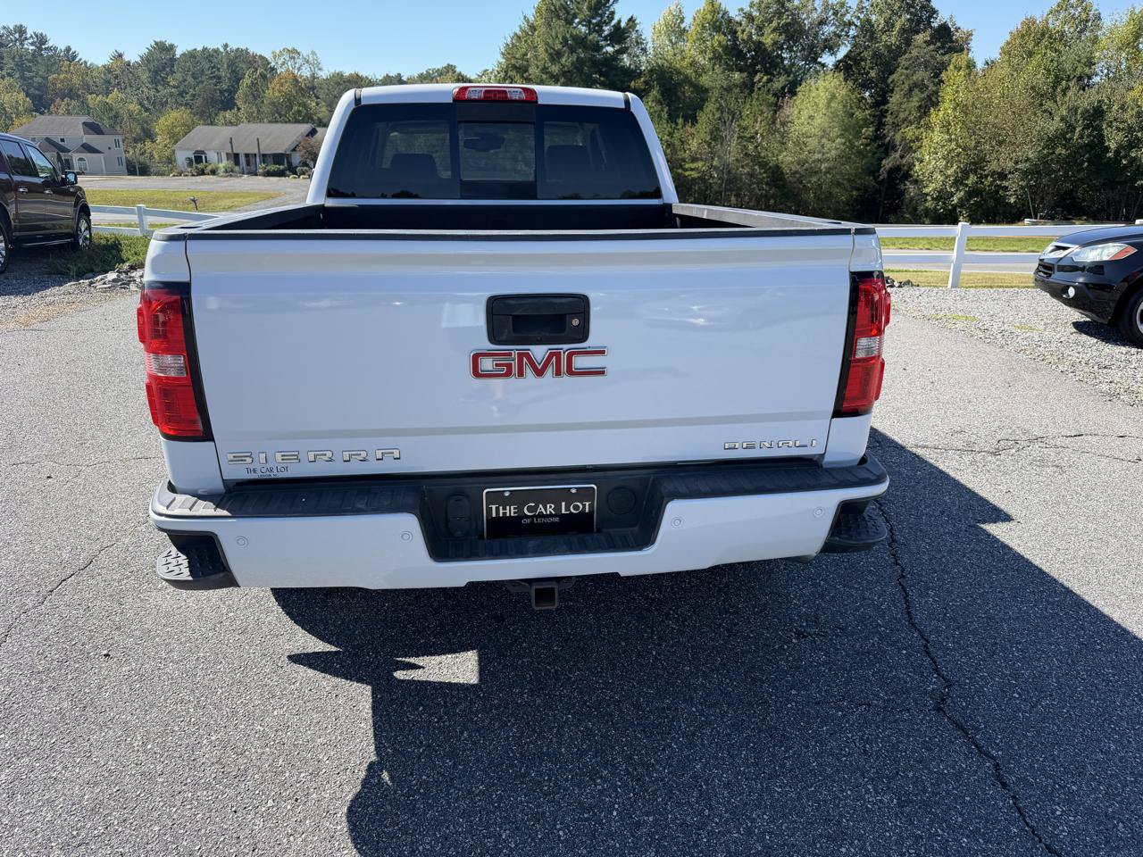 Used 2015 GMC Sierra 1500 Denali w/ Driver Alert Package AWD/4WD image 5