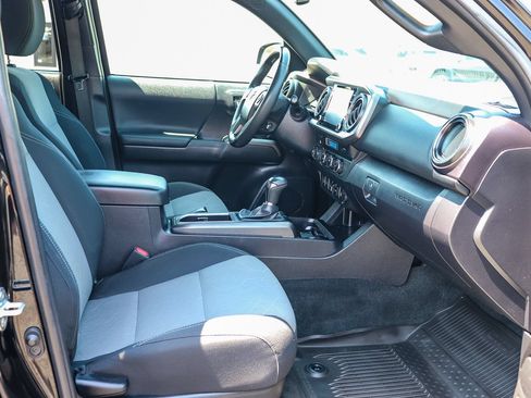 Certified 2023 Toyota Tacoma TRD Sport w/ Advanced Technology Package AWD/4WD image 20