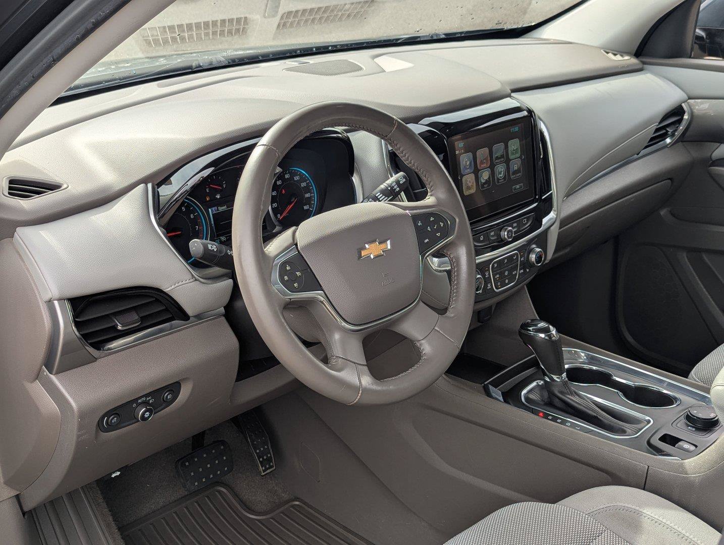 Used 2018 Chevrolet Traverse LT AWD/4WD image 12