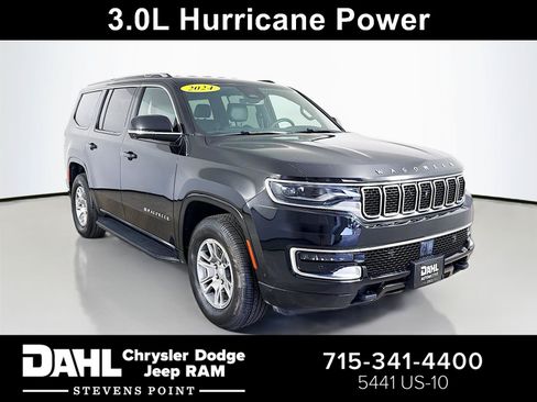 Used 2024 Jeep Wagoneer 4WD w/ Convenience Group I image 1