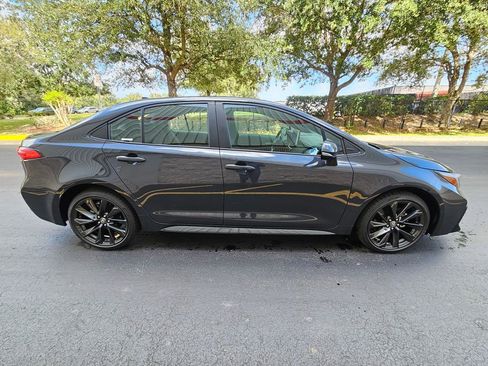 Certified 2025 Toyota Corolla SE w/ SE Premium Package FWD image 6