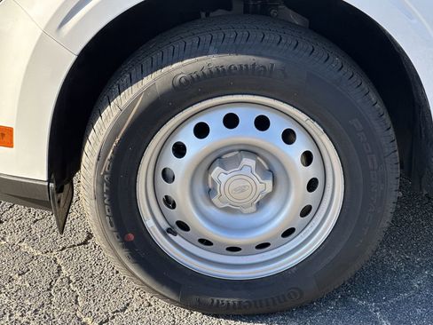 New 2025 Ford Maverick XL image 11