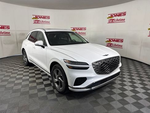 New 2026 Genesis GV70 2.5T Advanced w/ G1 Accessory Package AWD/4WD image 1
