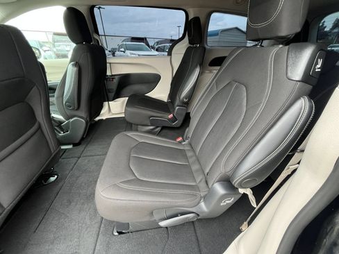 Used 2024 Chrysler Voyager LX FWD image 27