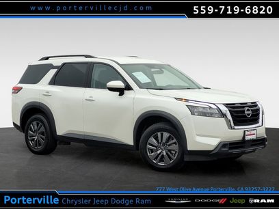 Used 2024 Nissan Pathfinder SV