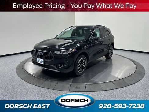 New 2026 Ford Escape SE FWD image 1