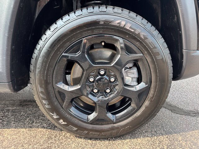 Used 2023 Jeep Compass Trailhawk w/ Sun and Sound Group AWD/4WD image 31