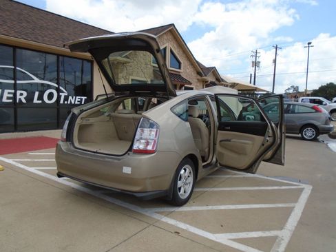 Used 2004 Toyota Prius FWD image 22
