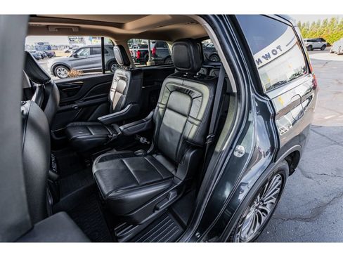 Used 2022 Lincoln Aviator Reserve w/ Elements Package Plus image 22