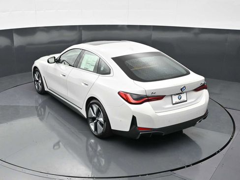 New 2026 BMW i4 xDrive40i w/ Premium Package AWD/4WD image 22