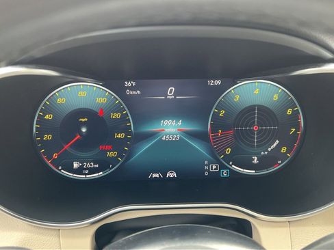 Used 2021 Mercedes-Benz GLC 300 4MATIC image 14