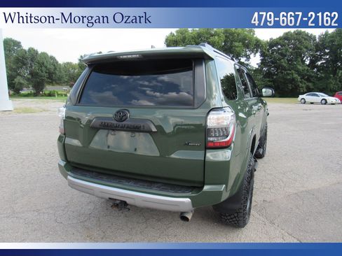 Used 2022 Toyota 4Runner TRD Off-Road Premium w/ Moonroof Package AWD/4WD image 15