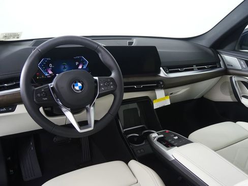 Used 2026 BMW X1 xDrive28i w/ Technology Package AWD/4WD image 17