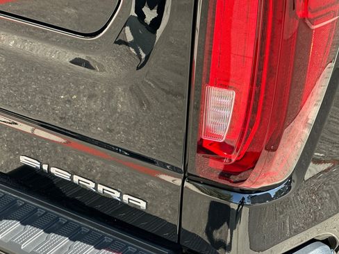 Used 2021 GMC Sierra 1500 Denali w/ Denali Premium Package AWD/4WD image 26