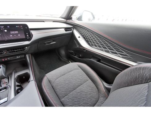 Used 2025 Dodge Charger Daytona R/T w/ Quick Order Package 25M R/T AWD/4WD image 11