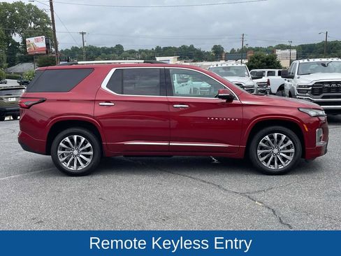 Used 2023 Chevrolet Traverse Premier AWD/4WD image 9
