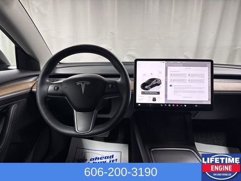 Used 2023 Tesla Model 3 Standard Range image 14