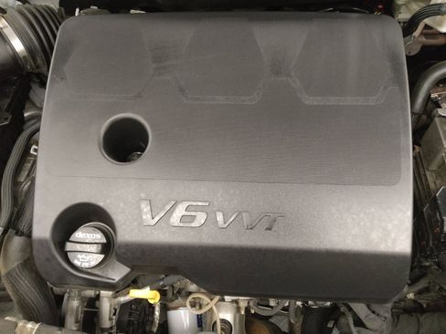 Used 2020 Chevrolet Traverse LS image 30