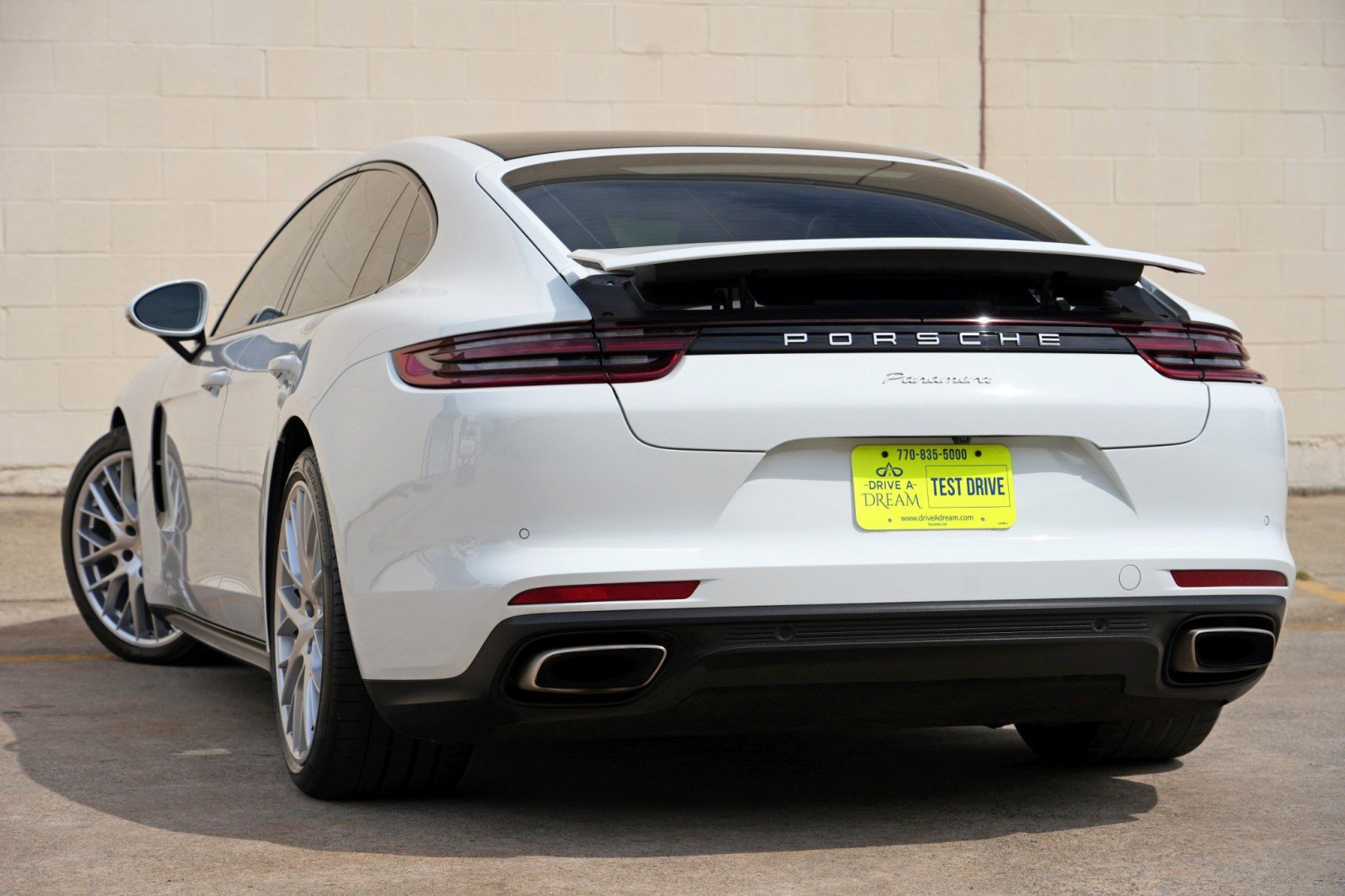 Used 2018 Porsche Panamera image 6