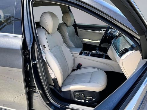 Used 2018 Genesis G80 3.8 w/ Option Group 03 RWD image 16