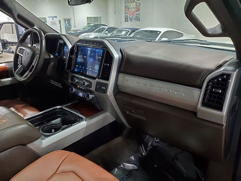 Used 2022 Ford F350 King Ranch w/ King Ranch Ultimate Package image 15