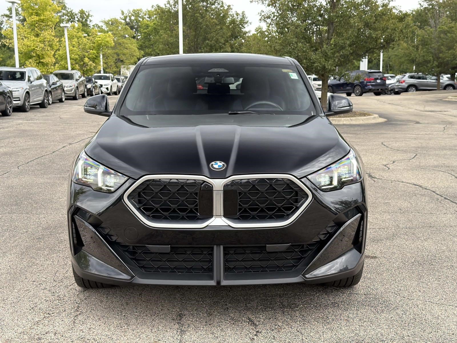 Certified 2025 BMW X2 xDrive28i AWD/4WD image 3
