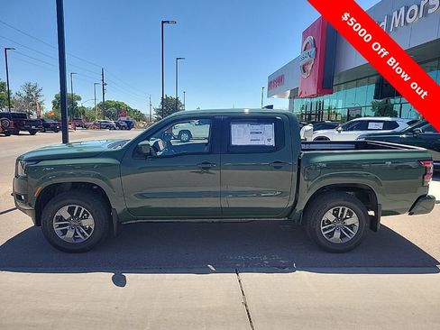 New 2025 Nissan Frontier SV w/ SV Convenience Package AWD/4WD image 4