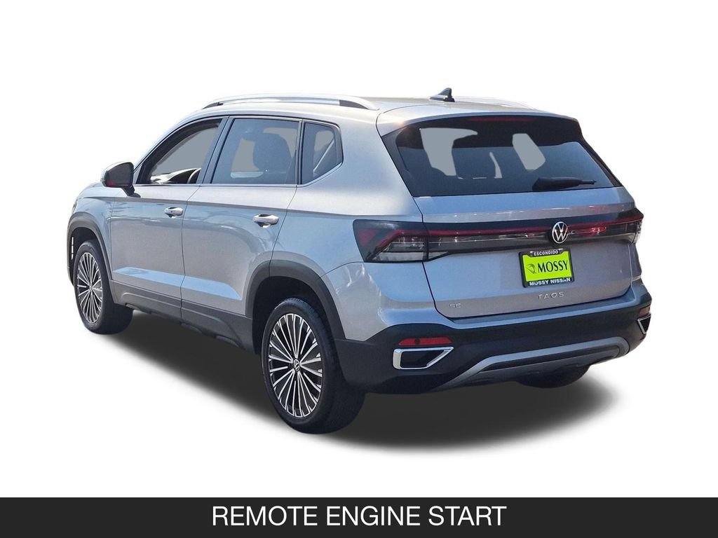 Used 2025 Volkswagen Taos SE FWD image 7
