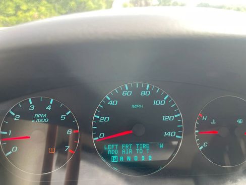 Used 2010 Chevrolet Impala LTZ FWD image 21