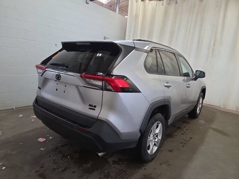 Used 2021 Toyota RAV4 XLE AWD/4WD image 6
